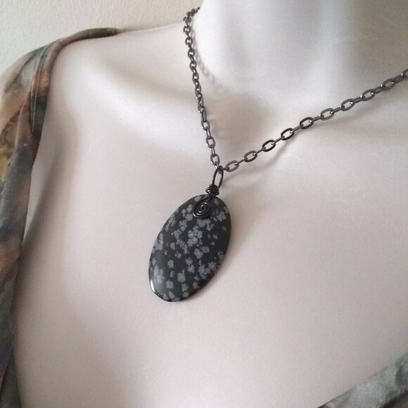 Snowflake Obsidian Stone Medallion Necklace & 24" Gunmetal Black Chain ~ Unisex - Picture 7 of 11